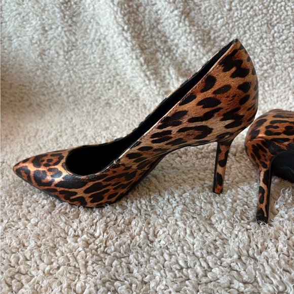 Katy Perry Collections Animal Print Heels 🐅 - Picture 6 of 6
